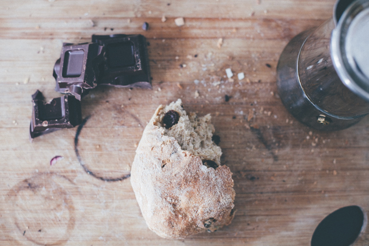 {AALICE IN KITCHEN: PANE CON L'UVA}