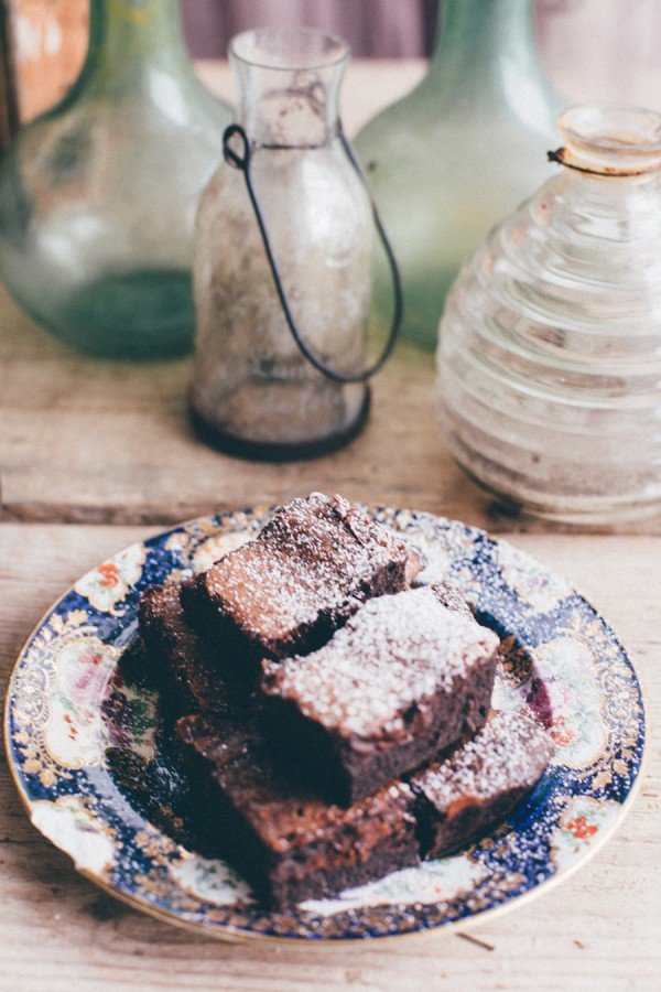 {ALICE IN KITCHEN: BROWNIES}